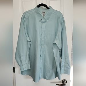 L.L. Bean Long Sleeve Button Down Shirt